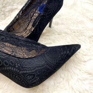 ZARA | Black heels with all over lace